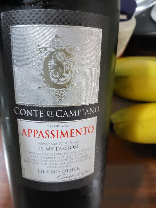 꽁떼 디 깜삐아노 아파시멘토와인