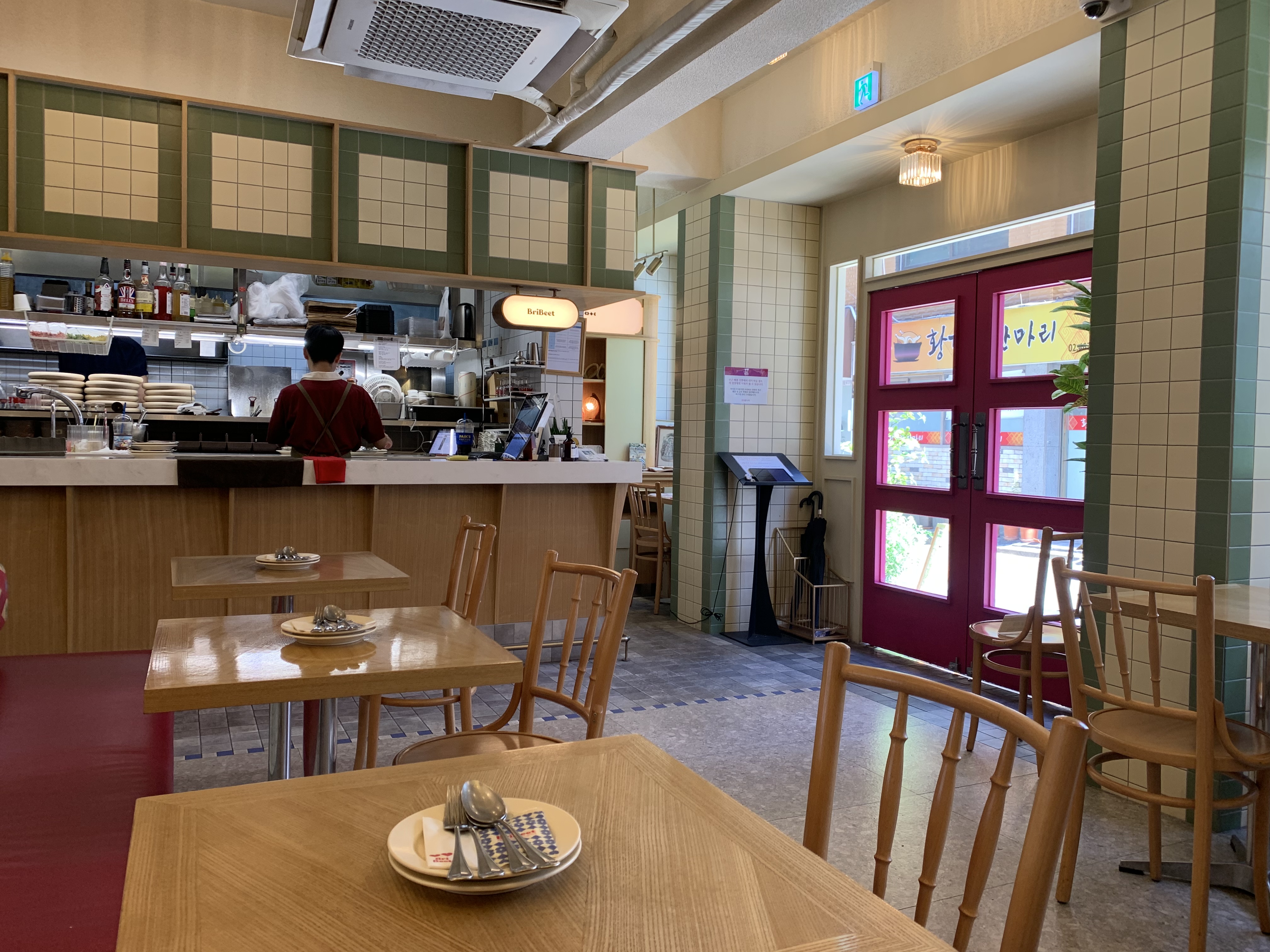 브리비트 성수 내부 분위기 및 인테리어2