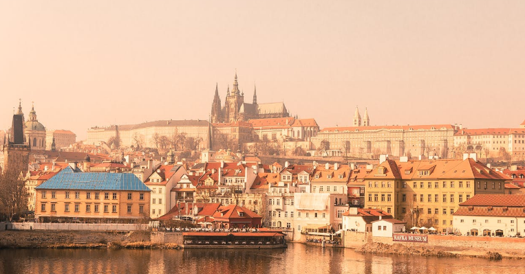 체코 여행하기 좋은 계절