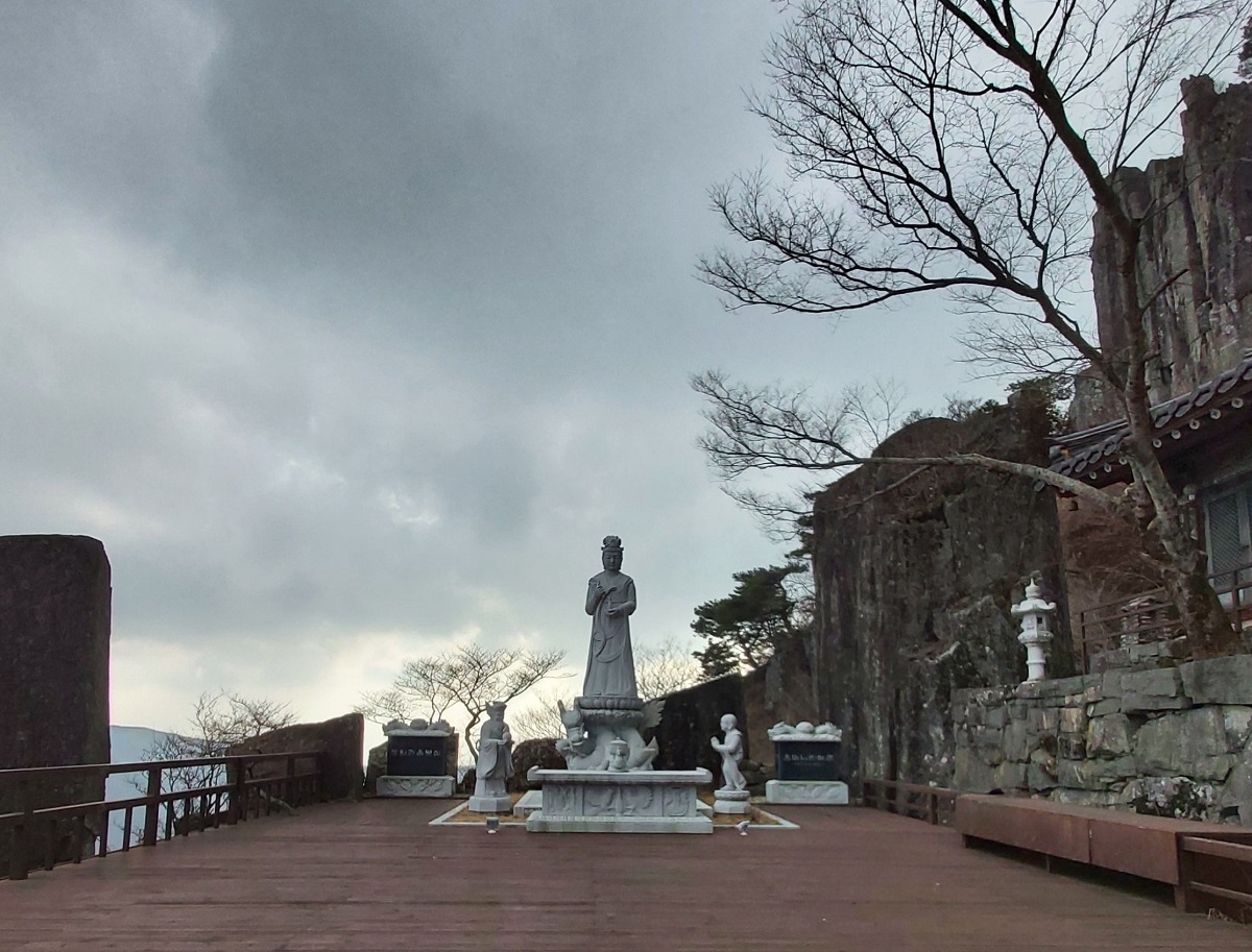 규봉암 석불