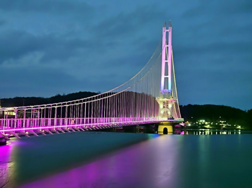 예산 예당호 출렁다리 야경 사진