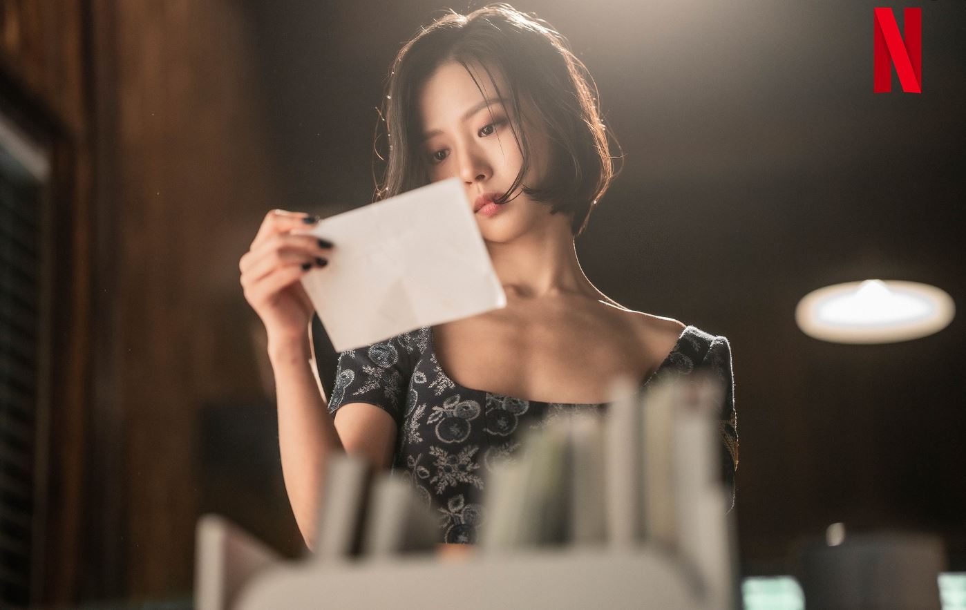 아무도 없는 숲속에서 출연진 정보 등장인물 영상 예고편