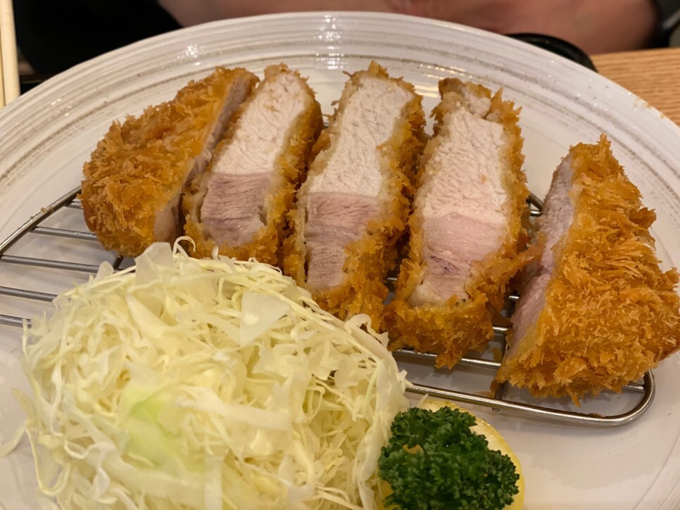 돈까스 비주얼