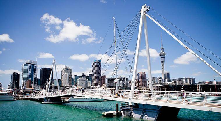 워터프론트를 가로지르는 도개교 사진출처 aucklandcouncil.govt.nz
워터프론트를 가로지르는 도개교 사진출처 aucklandcouncil.govt.nz