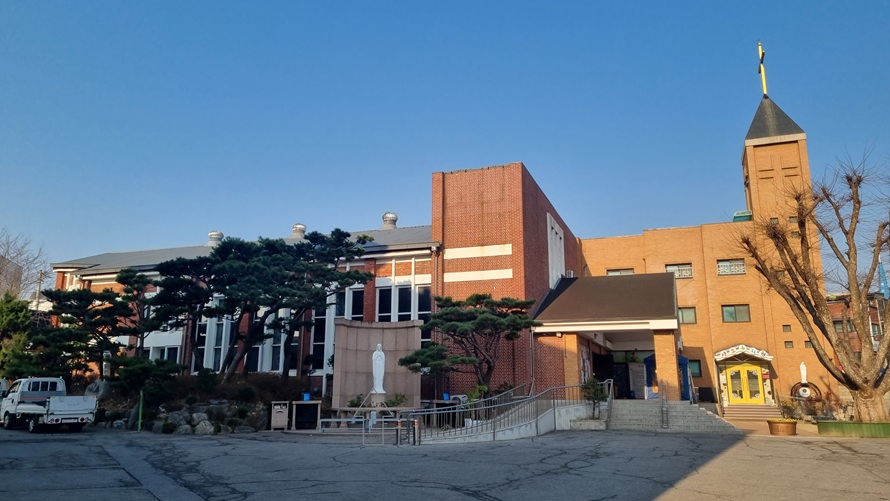 경기 광주성당, 성모동산 성모상 사진