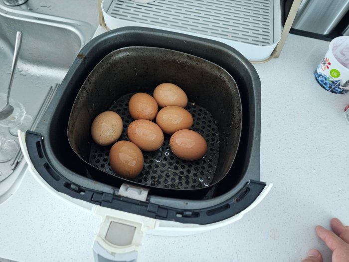 에어프라이어로 구운 계란