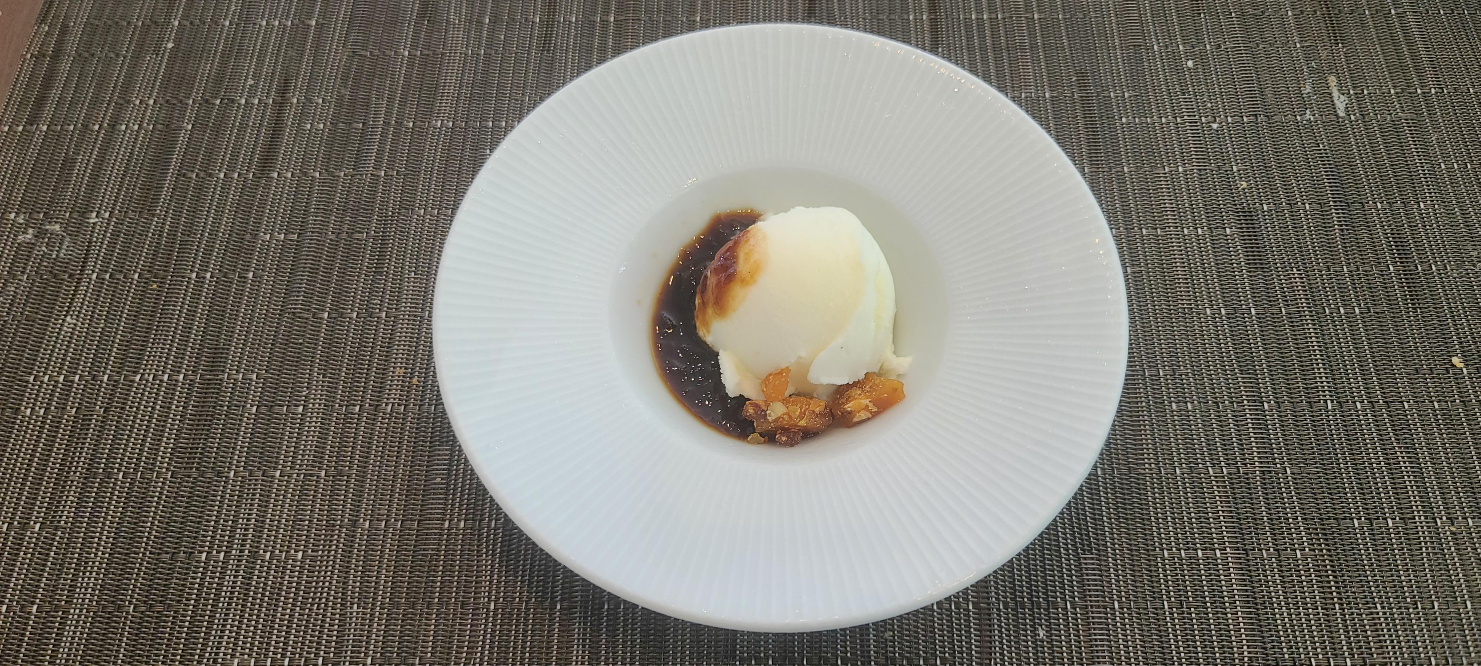 코스요리 강동구맛집 더화이트 세스코 프랑스요리 고급레스토랑 크림셰리아포가토 에스프레소젤리 홈메이드누가틴