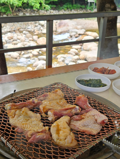 광양계곡 식당 산장 추천 닭구이 바비큐 사진 여행