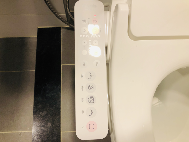 쿠쿠비데 CBT-C2031W 설치 했어요!