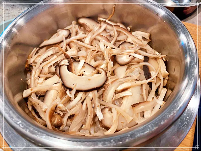 강서, 마곡, 발산 맛집 초당 옥수수, 통영 굴, 미나리 명란, 완도 전복, 송화버섯 솥밥 정식