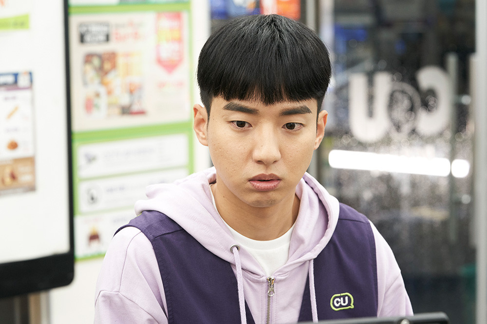 영화 쇼미더고스트 ott 누적관객수 정보 출연진 줄거리 결말 후기 및 평점