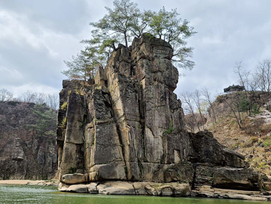고석정 관련 사진.