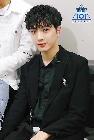 라이관린 나이 소속사 (+인스타 프로필 흡연 사과)