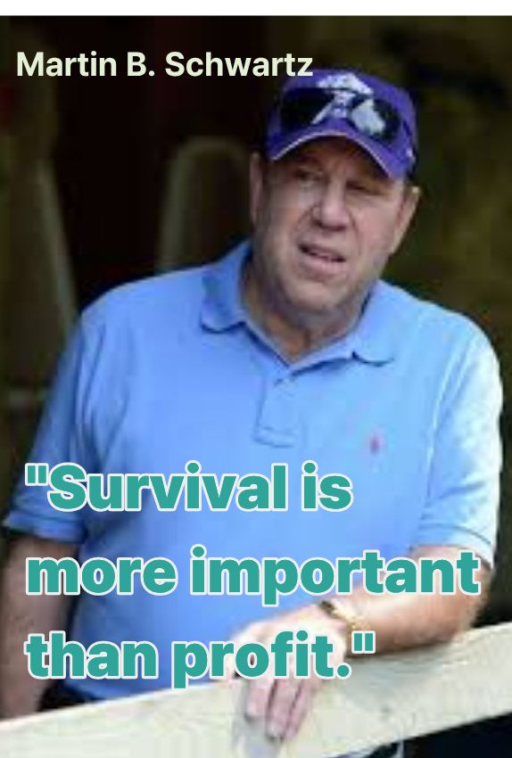 슈워츠는 자기 자신을 통제하고 규율을 지켰기 때문에 장기적으로 살아남을 수 있었습니다.
