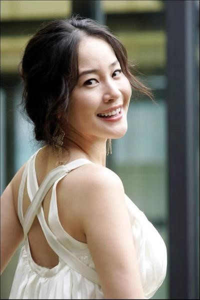 엄지원1