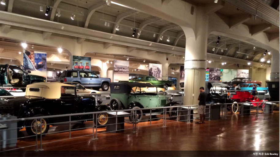 세계 유명 자동차 박물관 10곳: 자동차의 역사와 혁신을 만나는 여행