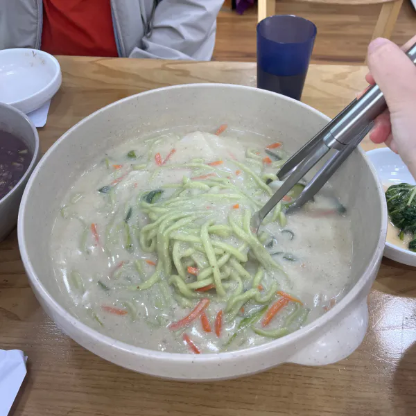 생생정보 장사의 신 들깨칼국수 음식점 위치