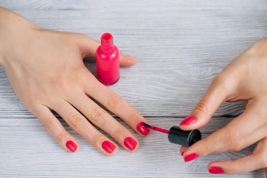 예쁜 손 만들기: 관리 방법과 팁
