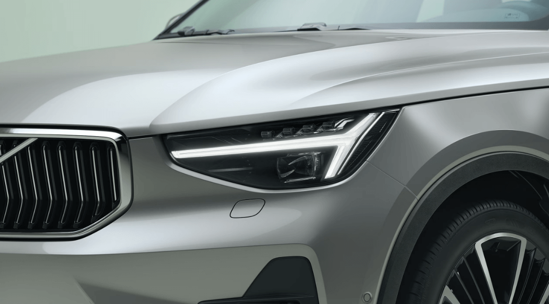 2023-볼보-XC40