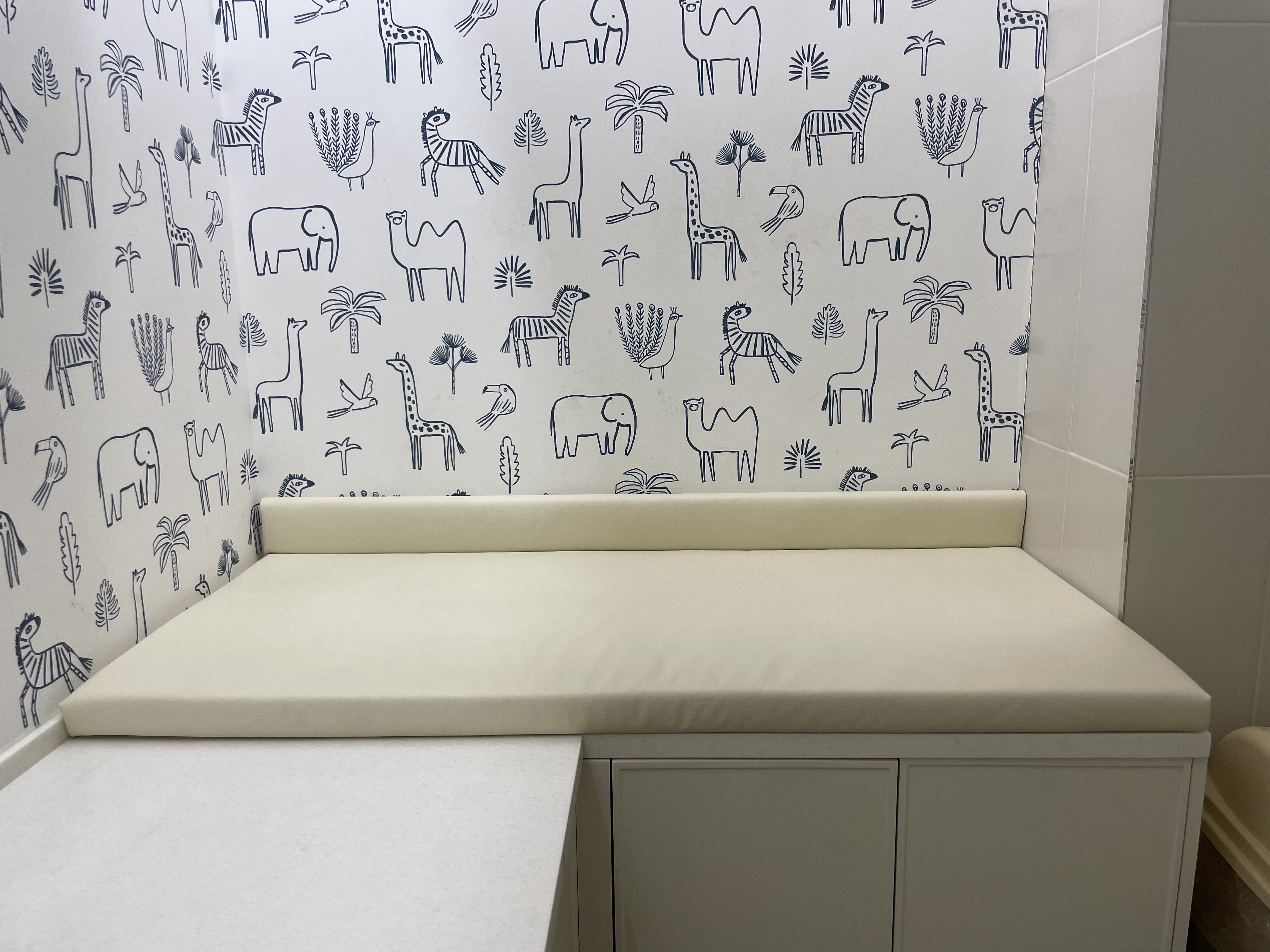 파주 공릉저수지 대형카페 모쿠슈라 프렌치카페