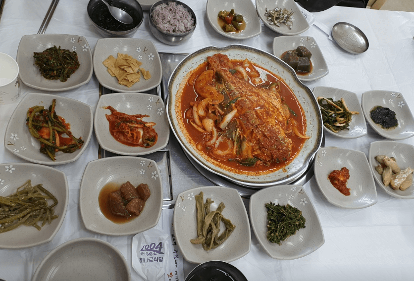 동네한바퀴 낙지볶음 병어조림 전남 신안 맛집