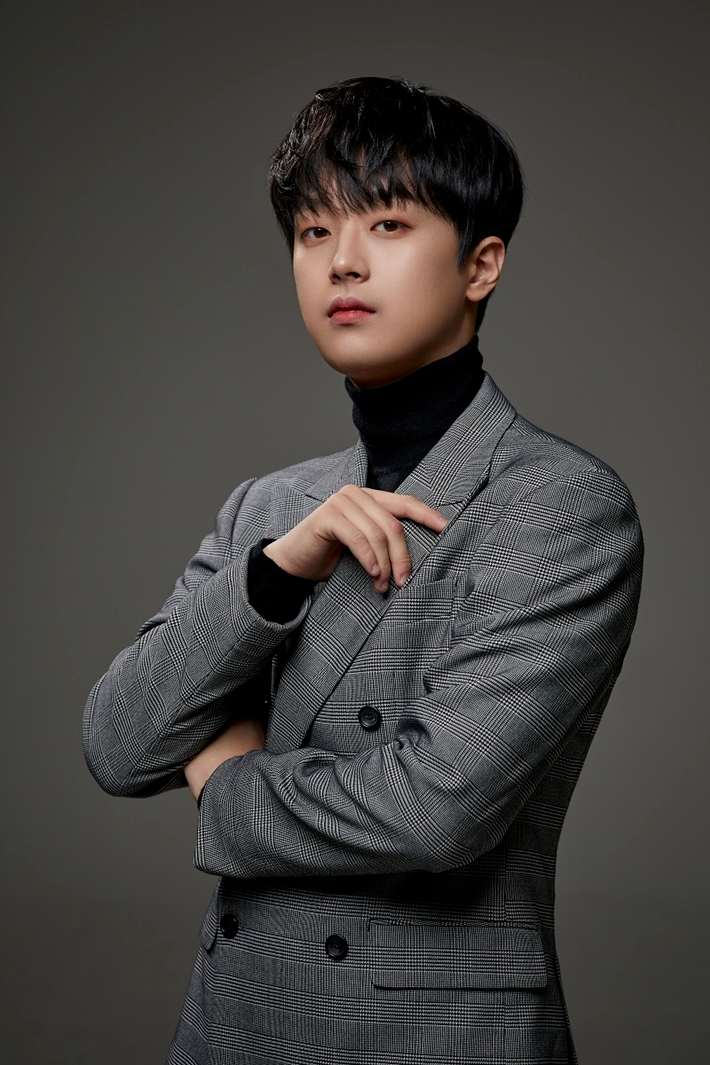이찬원 나이 프로필 키 고화질 화보 인스타 미스터트롯 과거 군대