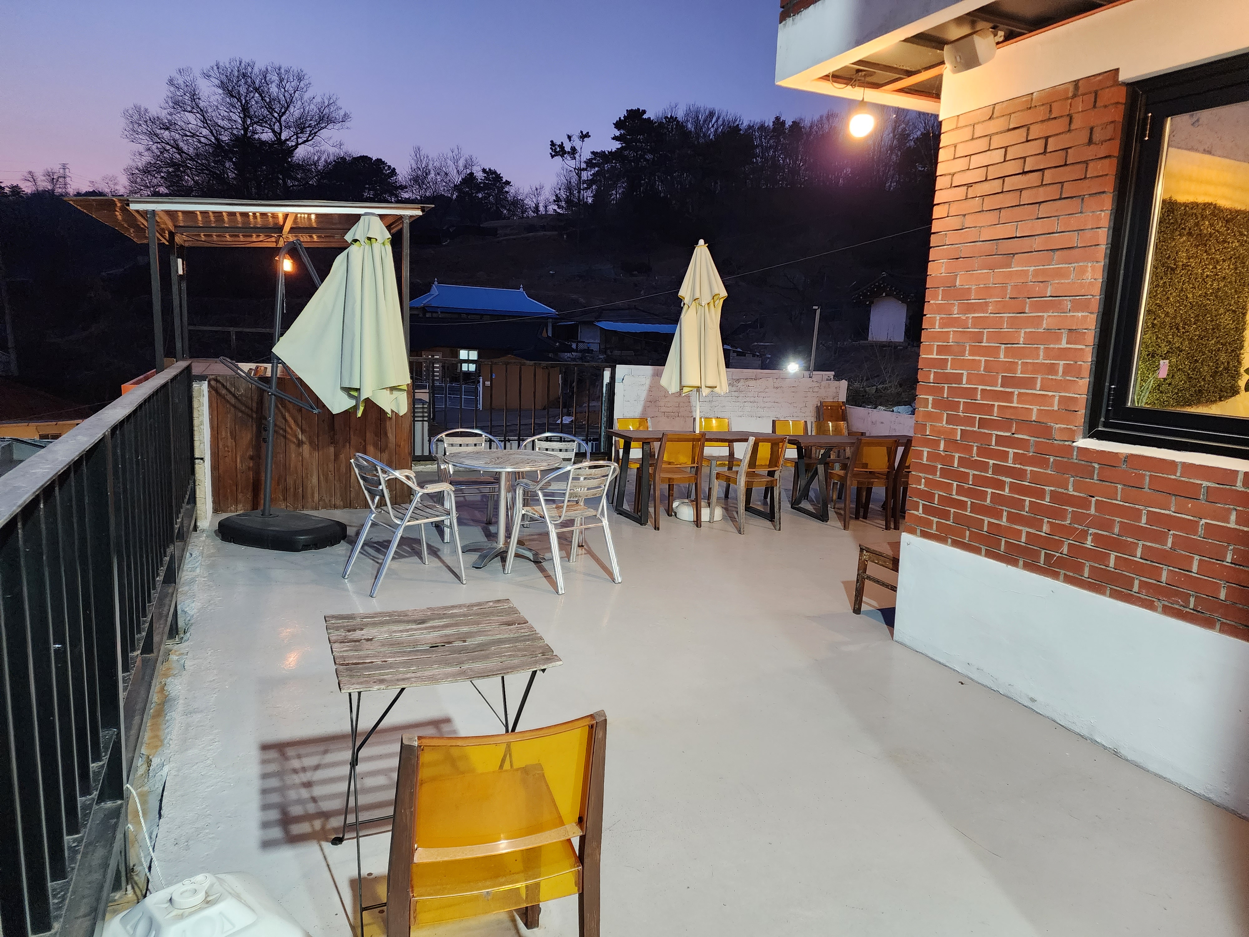 양지리 그 곳 카페 옥상테라스