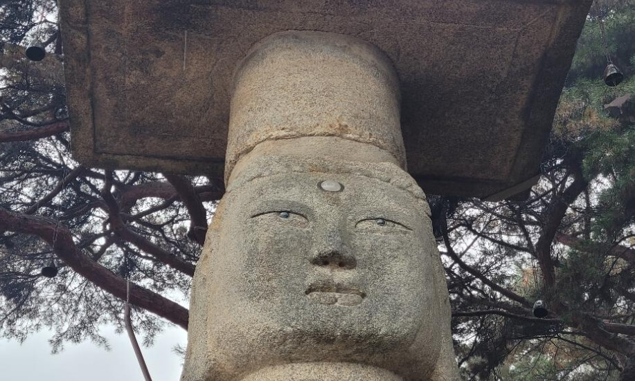 부여 대조사 : 백제의 숨결과 산사의 고요가 공존하는 곳 황금새의 전설과 거대 불상의 미소