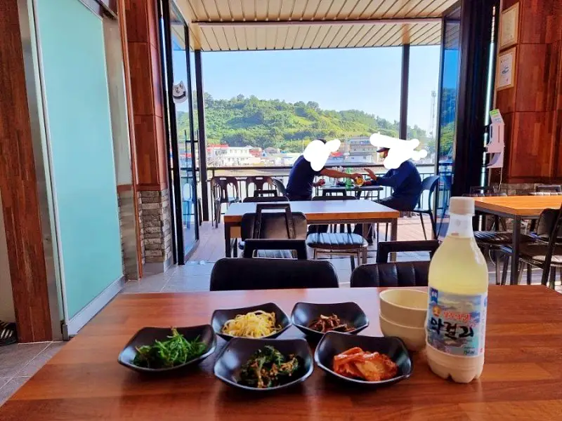 낭도 앞바다에서 직접 잡은 문어로 끓이는 문어라면 여수 맛집