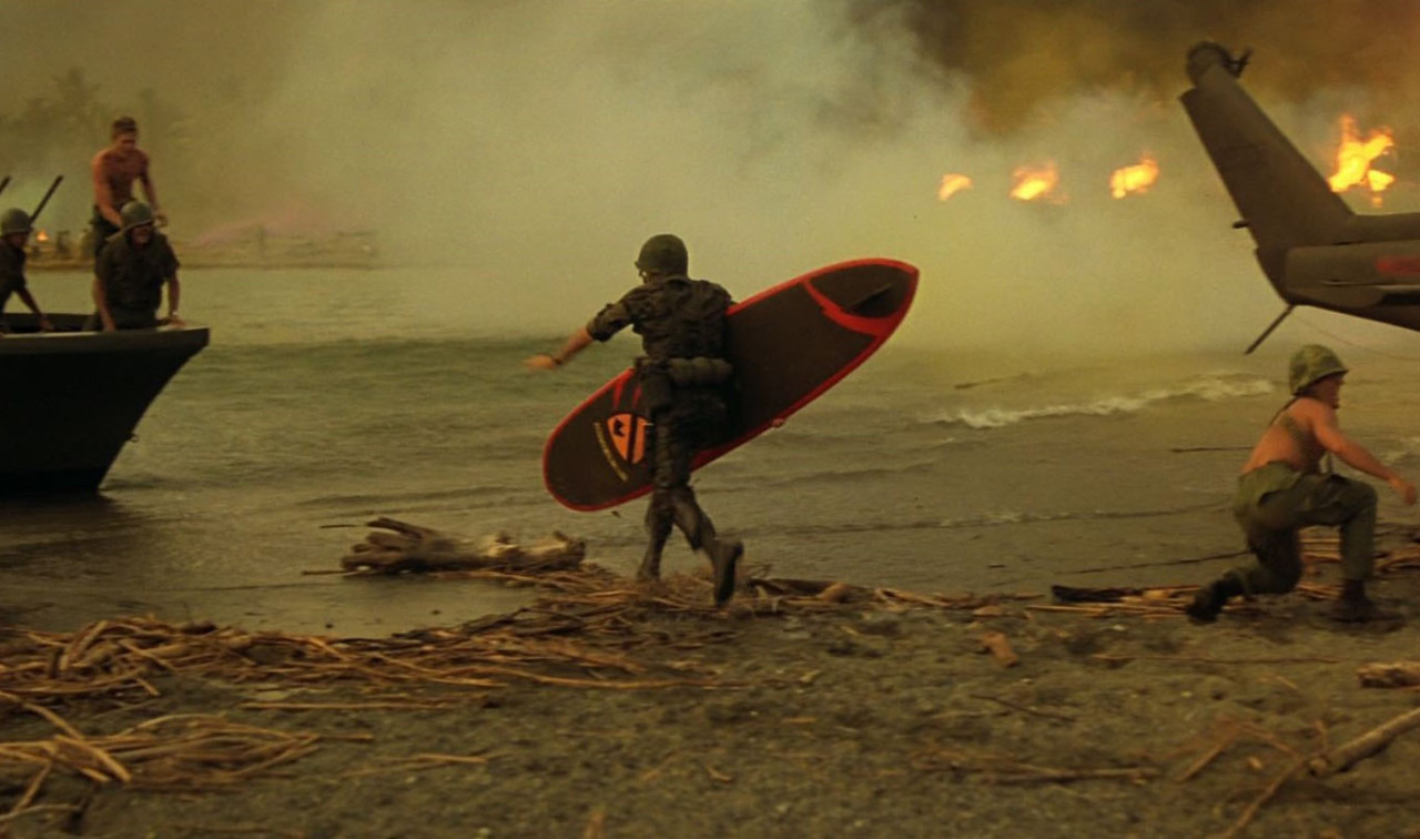 영화-지옥의-묵시록-스틸컷