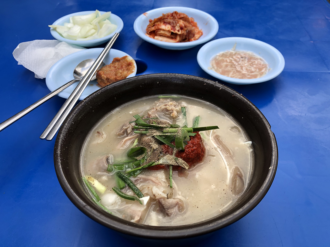 할머니순대국 3&#44;500원 순대국
