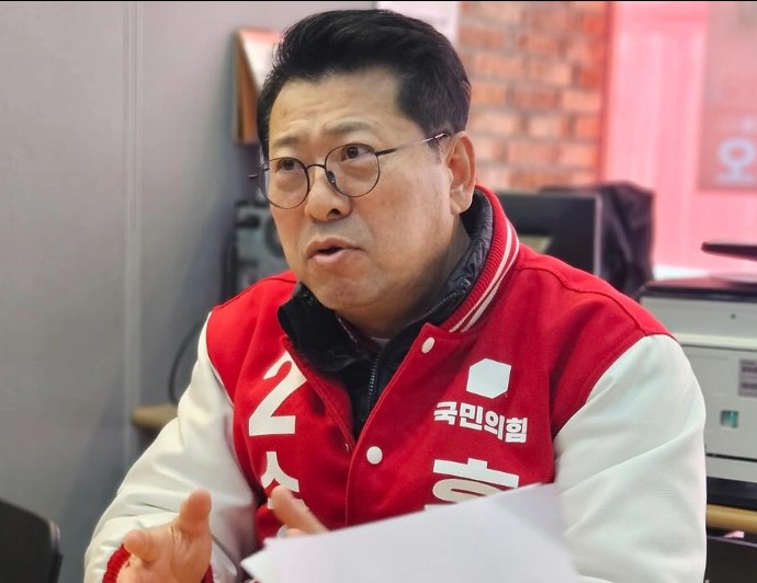 홍윤오 프로필 나이 고향 학력 경력 재산