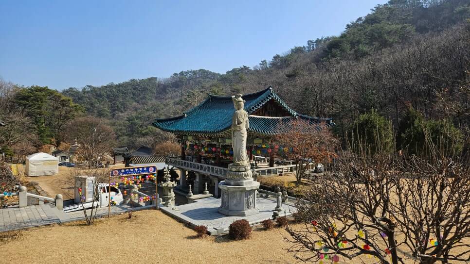 의정부 회룡사 : 도심 가까이에서 만나는 왕실 인연의 천년 고찰