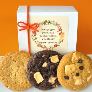 쿠키와 상자 사진