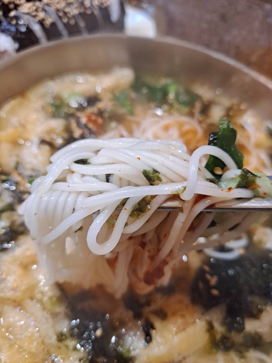 옥이네 잔치국수 면발
