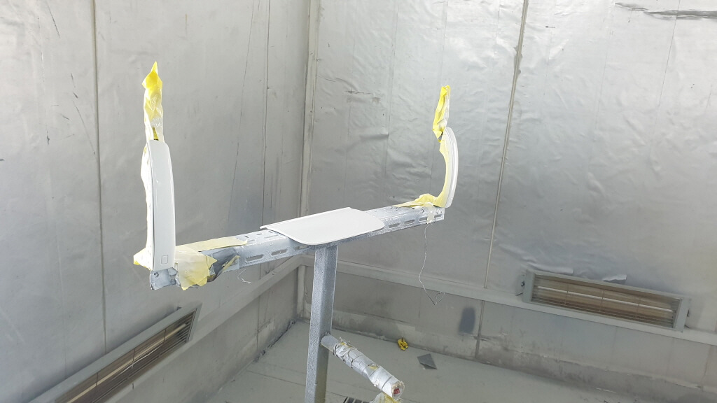 도어캐치, 주유구 커버 자동차 판금도색 - 도어캐치, 주유구 커버