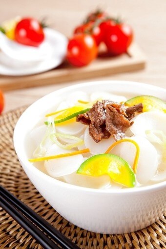완성된 떡국