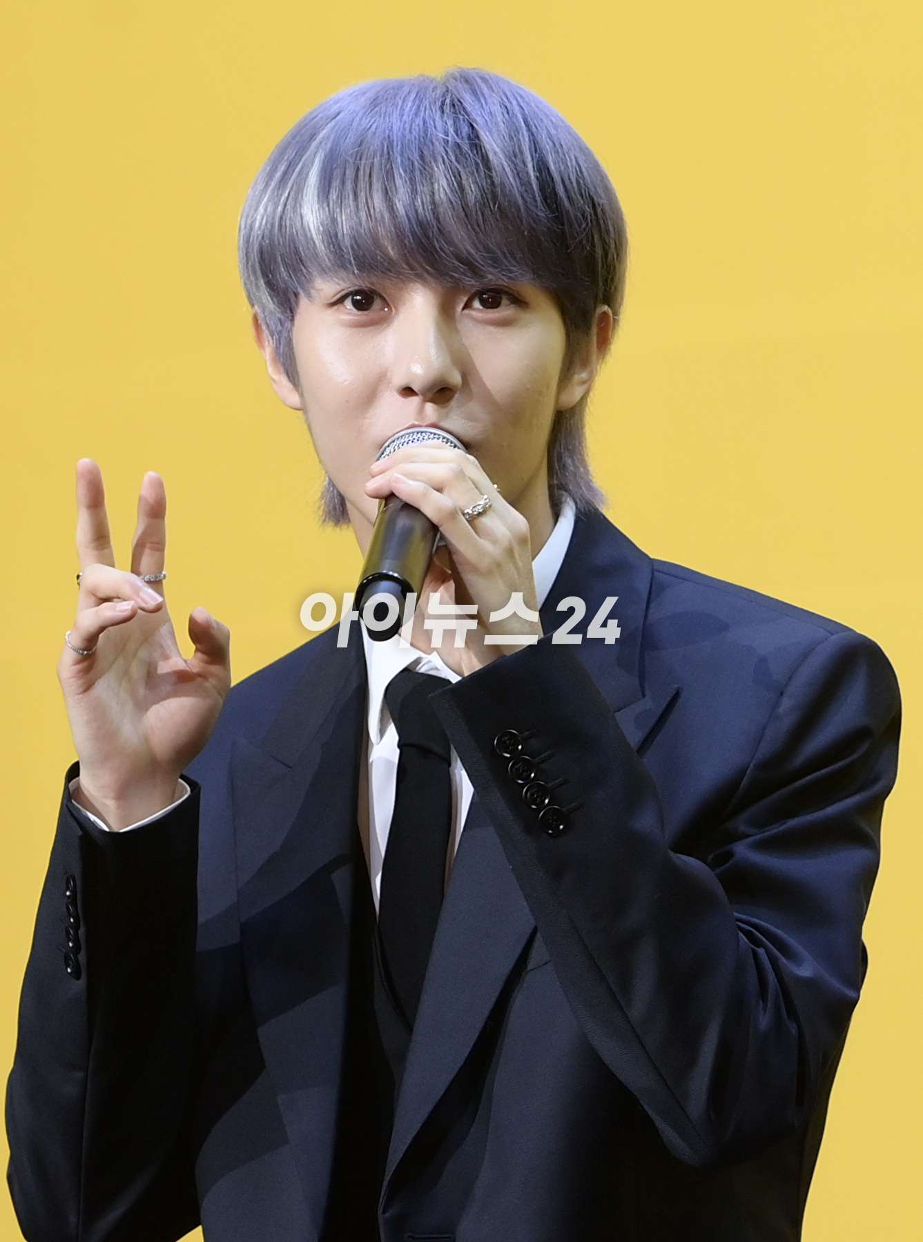 그룹 엔시티 드림(NCT DREAM)의 런쥔이 17일 오후 서울 송파구 잠실 롯데호텔에서 열린 정규 3집 아이에스티제이(ISTJ) 기자회견에 참석하고 있다. [사진=정소희 기자]