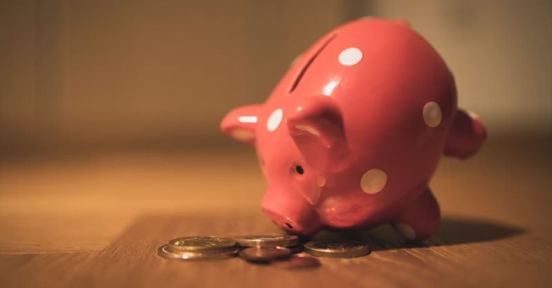 High-Yield Savings Accounts from Commercial Banks and Safe Deposits