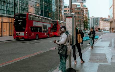 버스를 놓치는 꿈, 무슨 의미일까? 꿈해몽 총정리!