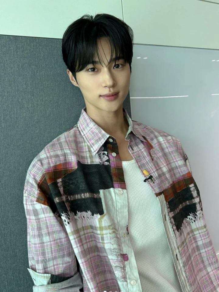 변우석