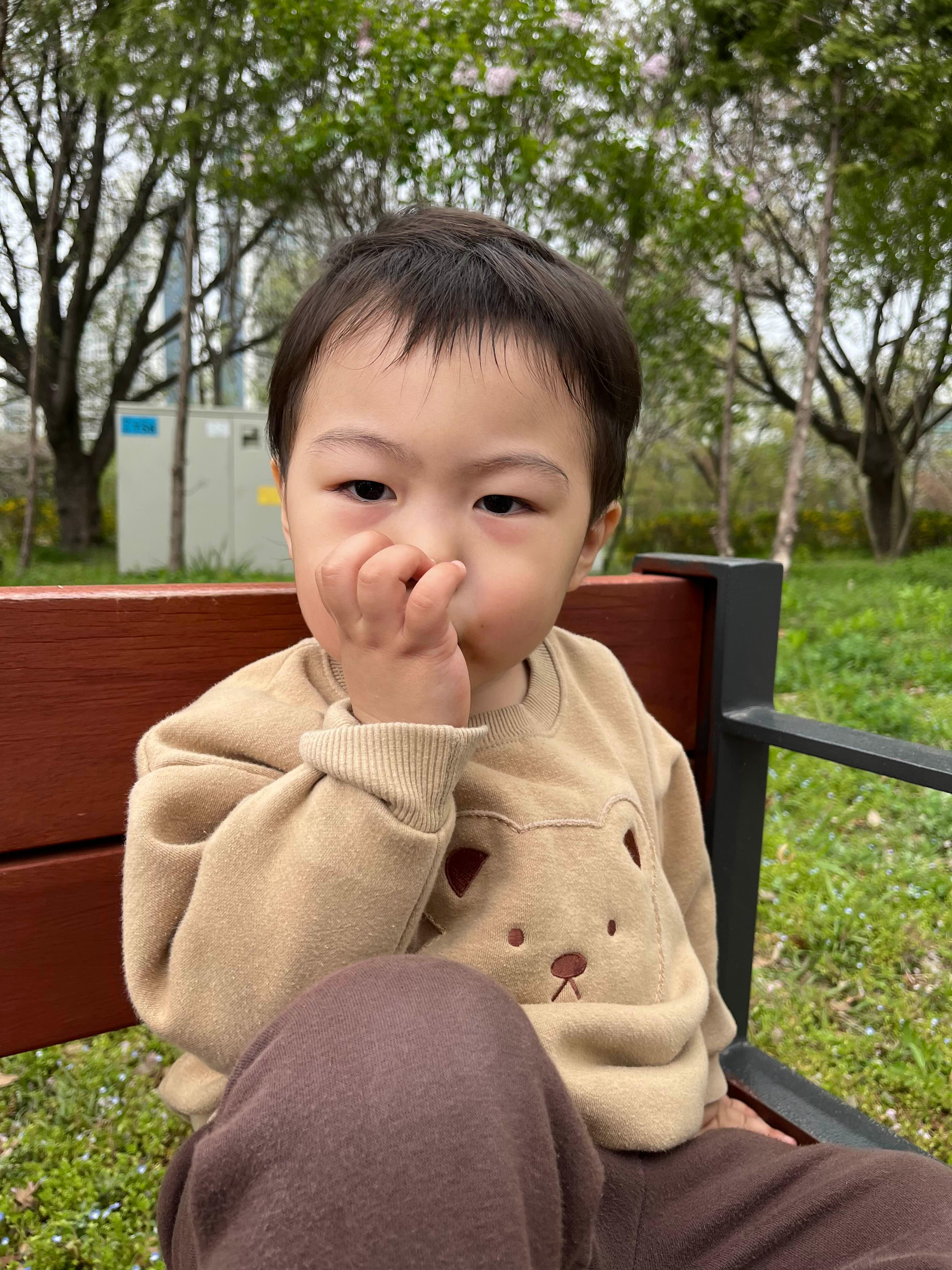 아이와 함께한 봄날의 산책, 안산호수공원에서