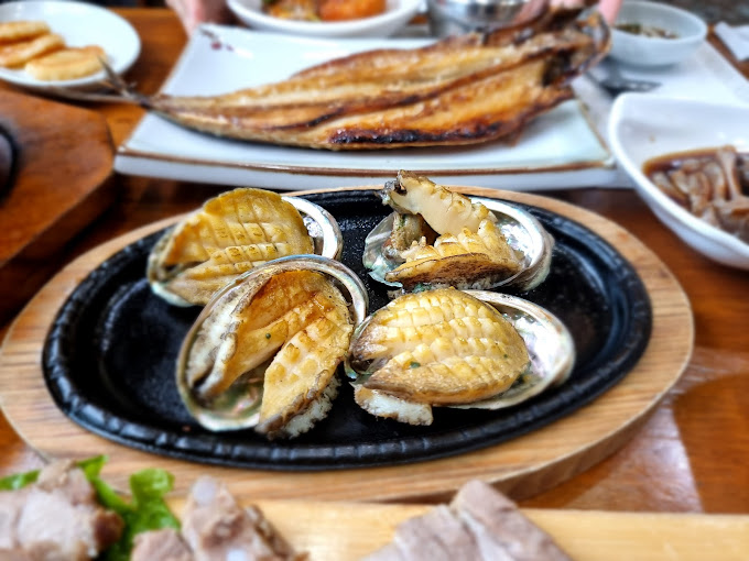 제주 중문 생선요리 '덤장 중문점'