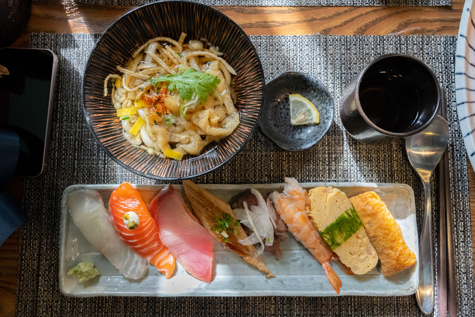 온천천 카페거리 강초밥 평일점심세트.