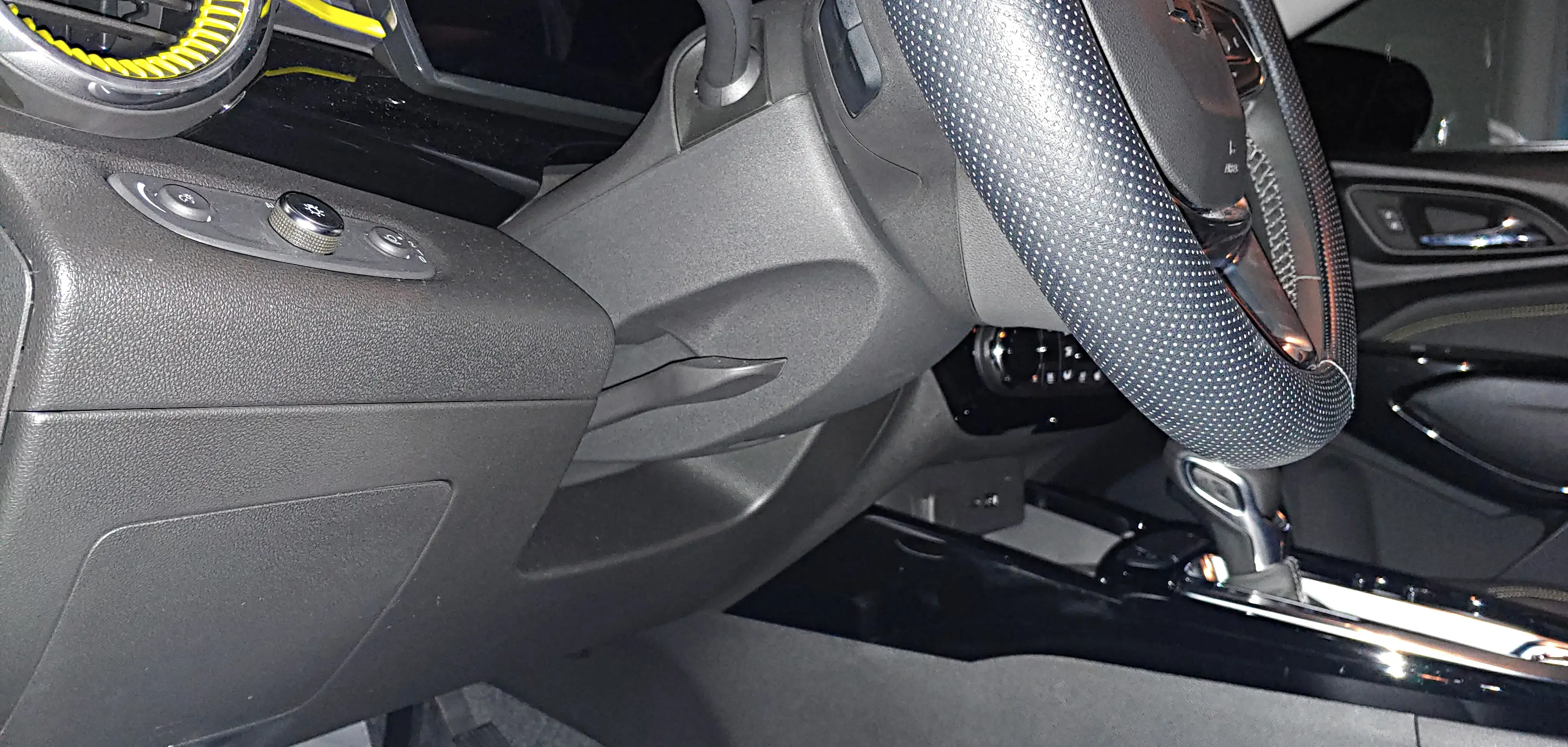 쉐보레 트랙스 크로스오버 내부 및 인테리어