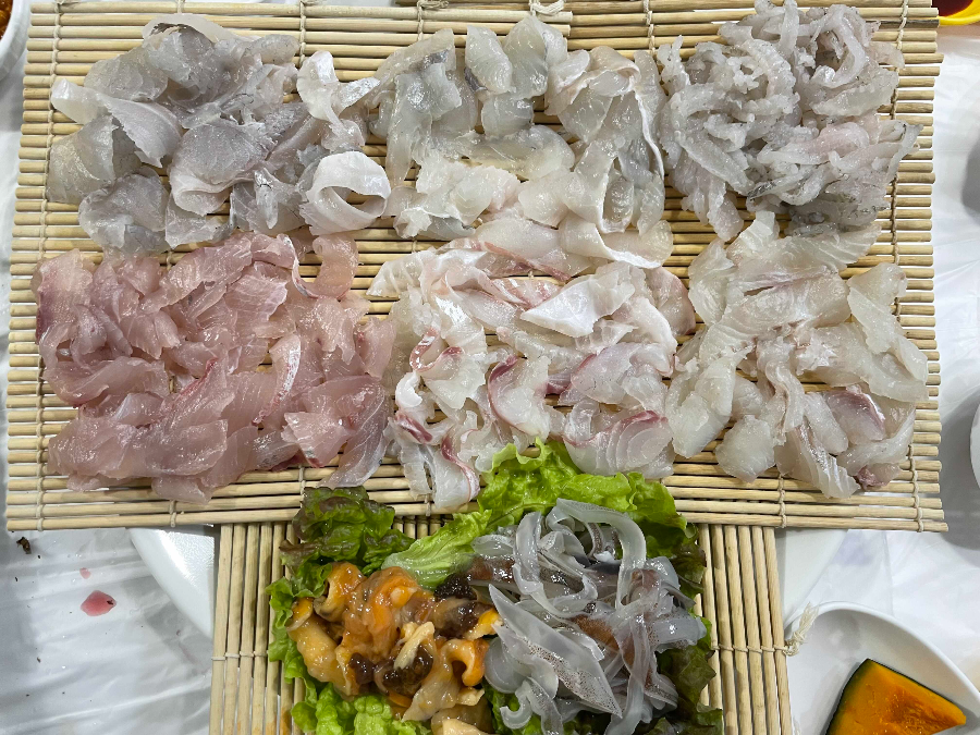 돌고래 횟집 모듬회