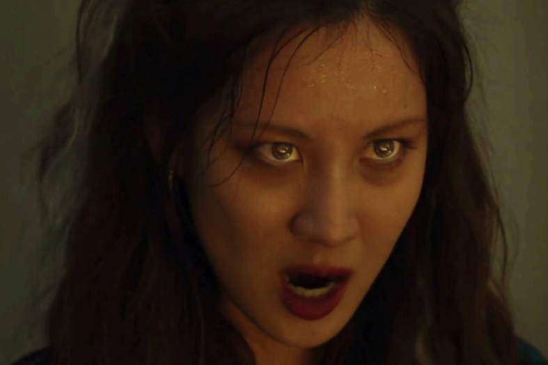 영화 &lt;거룩한 밤: 데몬 헌터스&gt; 리뷰 : 마동석의 오컬트 액션 추천작(+쿠키 영상)
