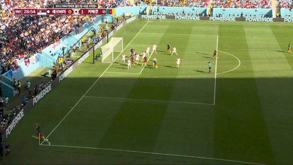 다른각도에서 보는 카메룬 선취골