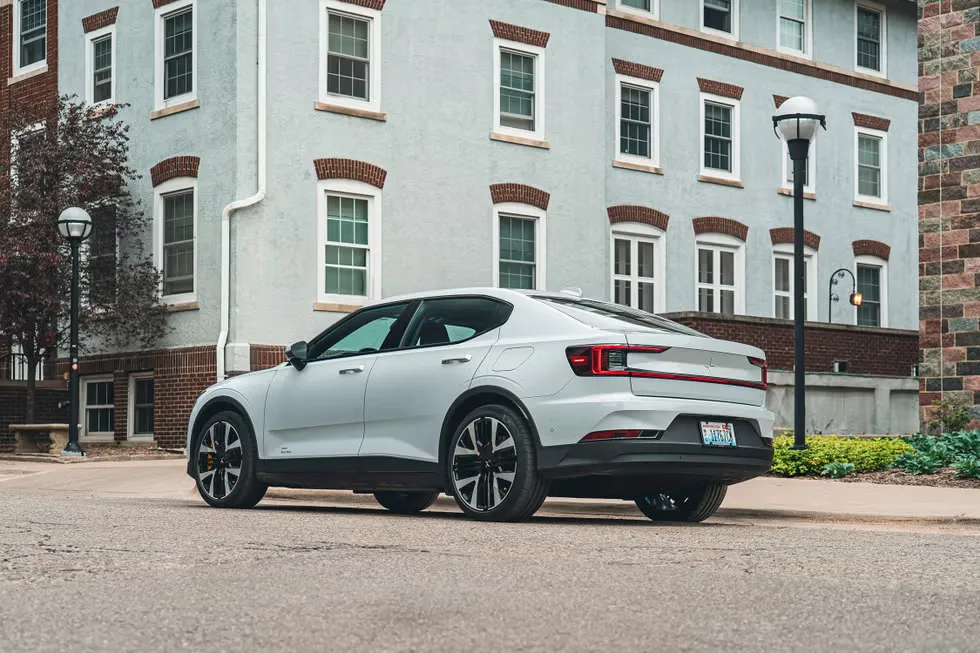 폴스타2 스탠다드 이미지