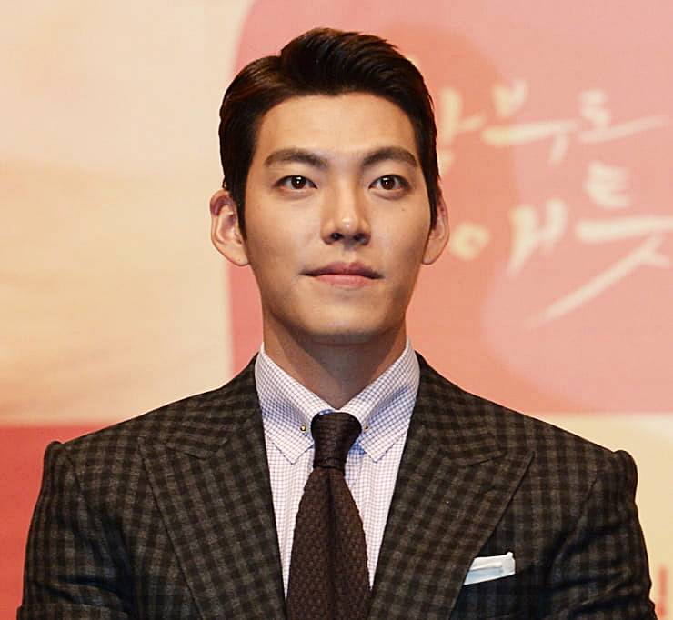 배우-김우빈